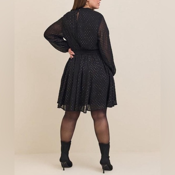 Torrid Mini Clip Dot Blouson Sleeve Dress Deep Black - Picture 3 of 15